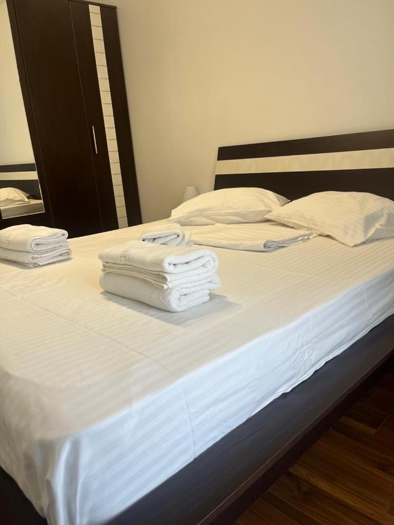 Fratellyvibe Mamaia Apartment Ngoại thất bức ảnh