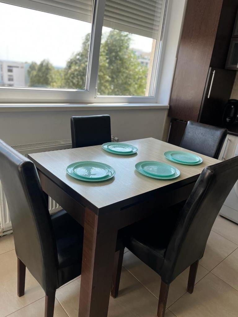 Fratellyvibe Mamaia Apartment Ngoại thất bức ảnh