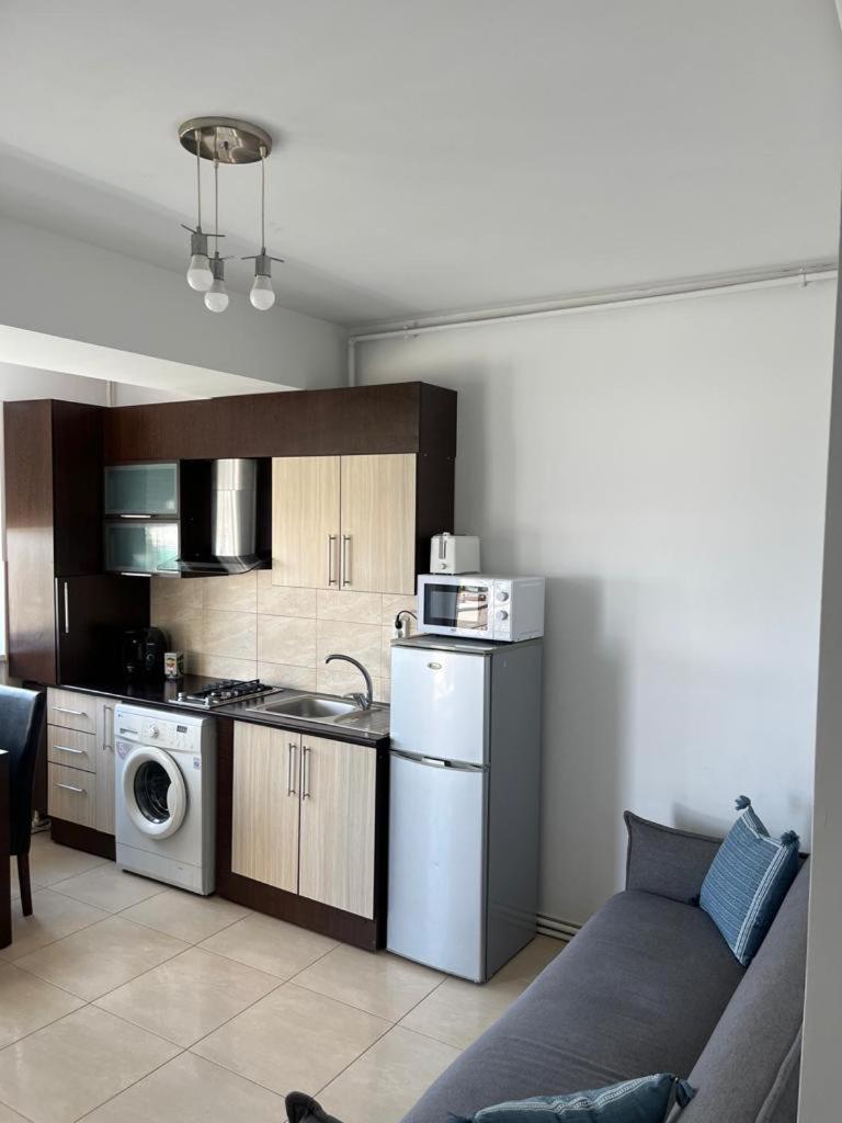 Fratellyvibe Mamaia Apartment Ngoại thất bức ảnh