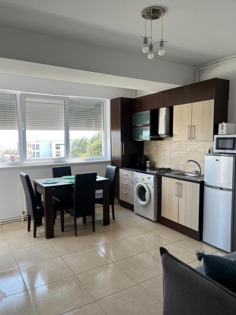Fratellyvibe Mamaia Apartment Ngoại thất bức ảnh