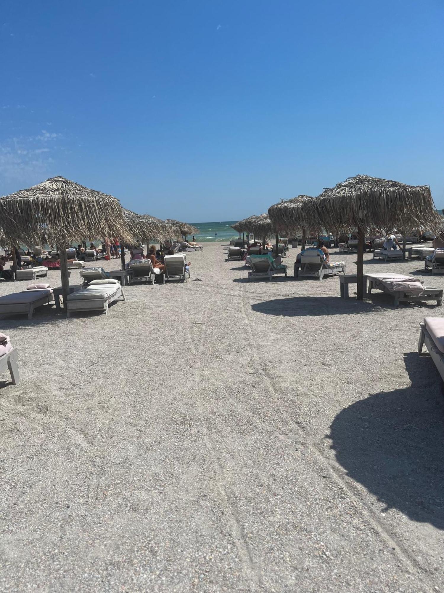 Fratellyvibe Mamaia Apartment Ngoại thất bức ảnh